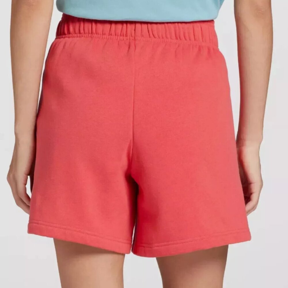 The North Face Women's Evolution Shorts Size Medium in Clay Red NWT Relaxed Fit - Picture 3 of 6